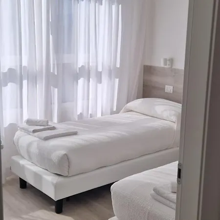 Lamar Seafront Apartment
