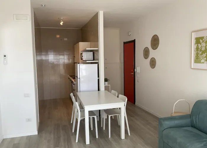 Lamar Seafront 아파트